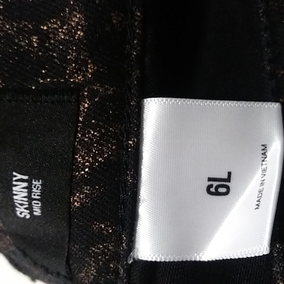 NWT Women's Express Skinny Mid Rise Jeans Size 6L Black With Metallic Pattern - Picture 10 of 11